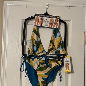 Hurley Tropical Leaf Reversible Bikini Set - Blue, Green, Yellow size Small. NWT